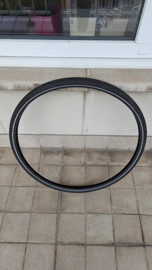 Free: New City Tire – Perfect for Wet Conditions, Vélos & Vélomoteurs, Vélos Pièces, Comme neuf, Enlèvement