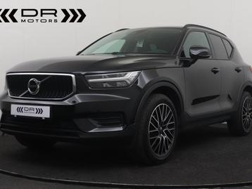 Volvo XC40 T2  MOMENTUM CORE - BLUETOOTH - DAB disponible aux enchères