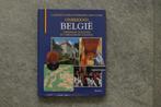 Boek Onbekend België, verborgen schatten verrassende tochten, Boeken, Ophalen of Verzenden, Reisgids of -boek, Benelux, Gelezen