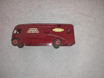 Dinky Supertoys Horse-Box 981 beschikbaar voor biedingen