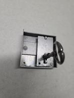 Quincaillerie - Serrure rustique pour meuble, Doe-het-zelf en Bouw, IJzerwaren en Bevestigingsmiddelen, Ophalen, Nieuw, Overige typen