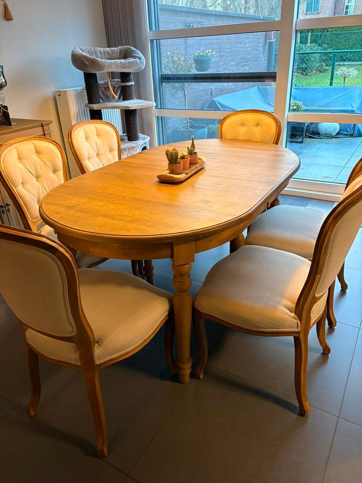 Eettafel met stoelen, Huis en Inrichting, Complete eetkamers, Zo goed als nieuw, 6 tot 8 stoelen, Ophalen