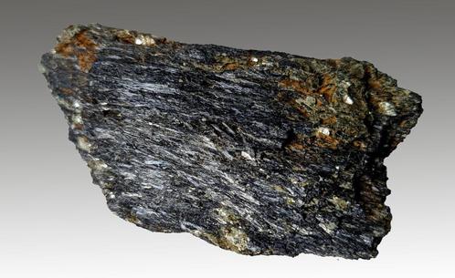 GLAUCOPHAAN met CRICHTONIET uit Morbihan, Frankrijk., Collections, Minéraux & Fossiles, Minéral, Enlèvement