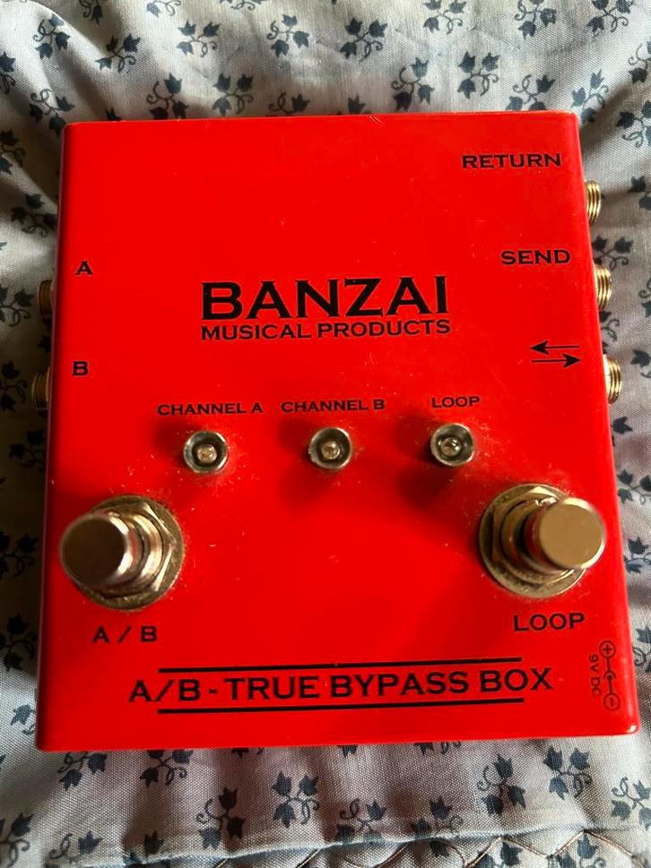 BANZAI A/B TRUE BYPASS BOX, Muziek en Instrumenten, Effecten, Zo goed als nieuw, Ophalen of Verzenden