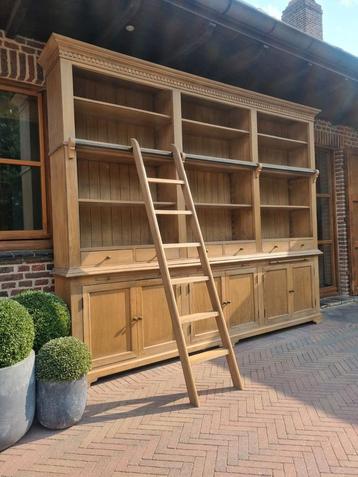 Eiken boekenkast/bibliotheekkast GRATIS LEVERING  beschikbaar voor biedingen