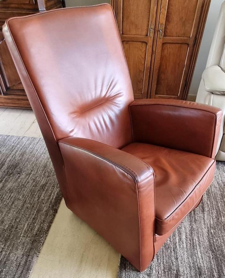 Mooie leren zetel in goede staat – comfortabel & stijlvol, Huis en Inrichting, Zetels | Zetels, Gebruikt, Eenpersoons, Minder dan 150 cm