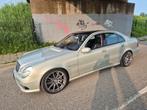 Mercedes-Benz E-Klasse 5.4 E55 AMG Sedan AUT 2003 Grijs, Auto's, Mercedes-Benz, Automaat, Achterwielaandrijving, 8 cilinders, Leder
