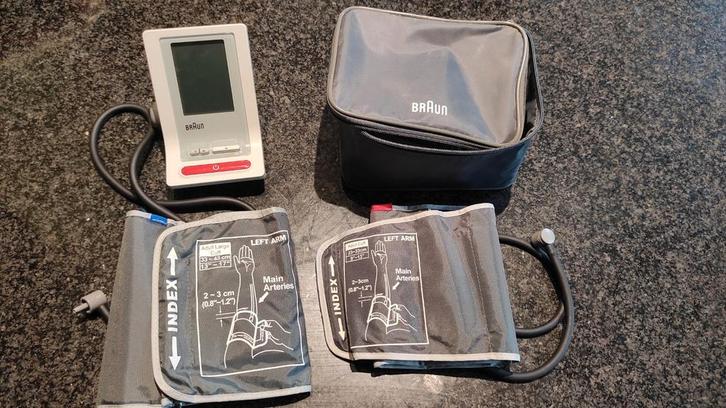 Bloeddrukmeter bovenarm Braun Exactfit goede staat, Elektronische apparatuur, Overige elektronische apparatuur, Zo goed als nieuw