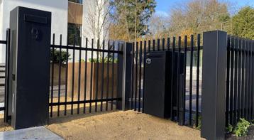 Staande Pakket Brievenbus Frontbox DeLuxe - Logixbox beschikbaar voor biedingen