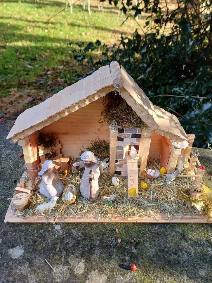 Nieuwe houten handgemaakte kerststal F208, Diversen, Kerst, Nieuw, Ophalen of Verzenden