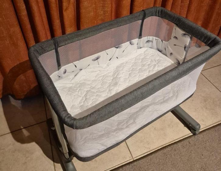 Baby 3-in-1 co-sleeper, Kinderen en Baby's, Kinderkamer | Beddengoed, Zo goed als nieuw, Overige typen, Grijs, Jongetje of Meisje