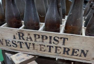 Kist kisten trapist west vleteren decoratie  beschikbaar voor biedingen