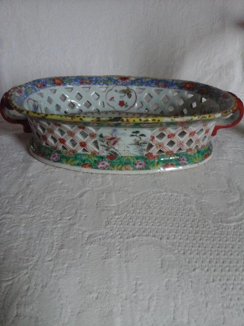 Opengewerkte mand Chinees Qianlong porselein periode 1780, Antiek en Kunst, Antiek | Porselein, Ophalen of Verzenden