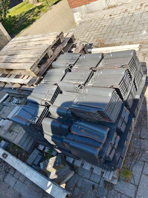 Koramic dakpannen leisteen grijs pott 993, Doe-het-zelf en Bouw, Dakpannen en Dakbedekking, Zo goed als nieuw, Dakpannen, Grijs