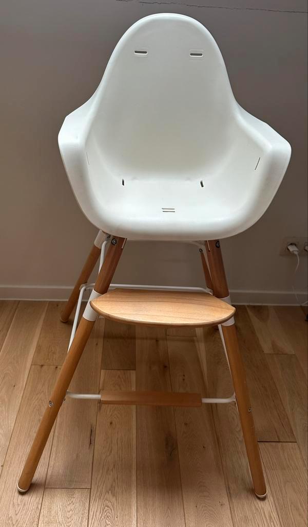 Kinderstoel childwood + extra poten + 2 kussentjes, Kinderen en Baby's, Kinderstoelen, Gebruikt, Meegroeistoel, Ophalen