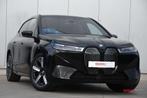 BMW iX iX xDrive Sport Pakket (bj 2024, automaat), Auto's, Automaat, 3010 kg, Gebruikt, Zwart