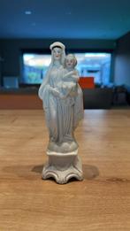 Maria en kind, Ophalen