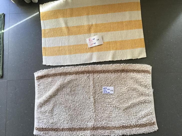6 tapis pour seulement 3 euros chacun, Maison & Meubles, Ameublement | Tapis & Moquettes, Comme neuf, Enlèvement ou Envoi