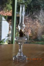 antieke glazen olielamp. Ongeveer 50 cm hoog, Antiquités & Art, Antiquités | Éclairage, Enlèvement