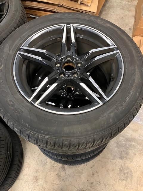 Occasie wintersets Volvo en Tesla en Bmw G20 G30 G31 G22 G23, Auto-onderdelen, Banden en Velgen, Banden en Velgen, Winterbanden