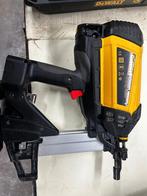 DEWALT C5 Trak-It-kit gasnagelpistool met korte magazijn, Ophalen, Zo goed als nieuw