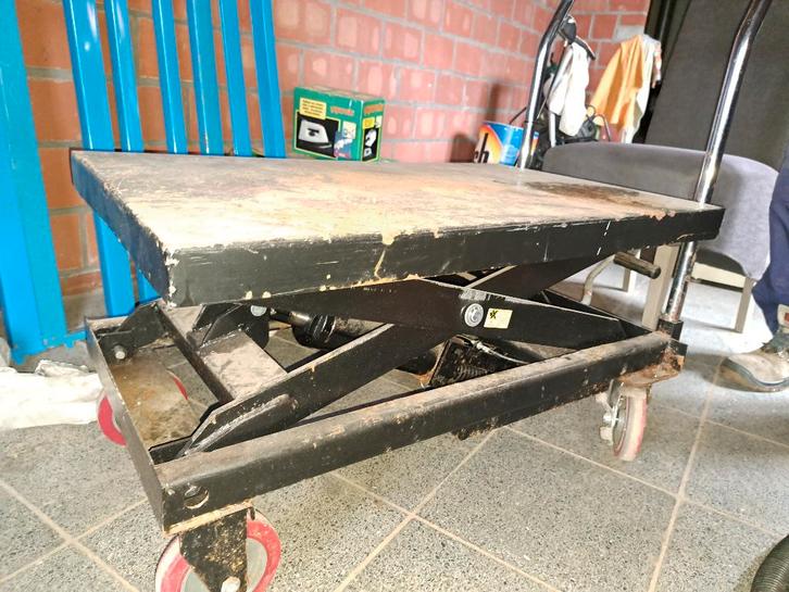 Kar - met liftsysteem, Doe-het-zelf en Bouw, Gereedschap | Overige machines, Zo goed als nieuw, Ophalen