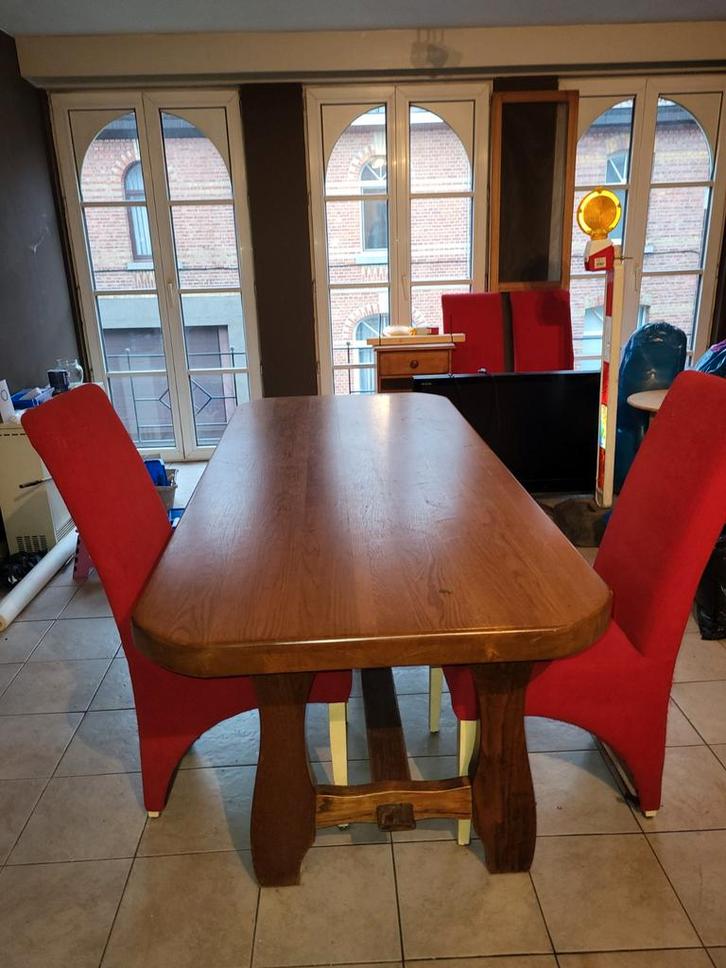 Tafel en/of 6 stoelen gratis, Huis en Inrichting, Tafels | Eettafels, Ophalen