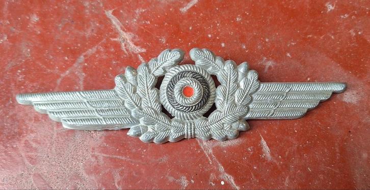 Badge met Duitse pet, Verzamelen, Militaria | Tweede Wereldoorlog, Ophalen
