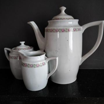 Koffiekan antiek beschikbaar voor biedingen