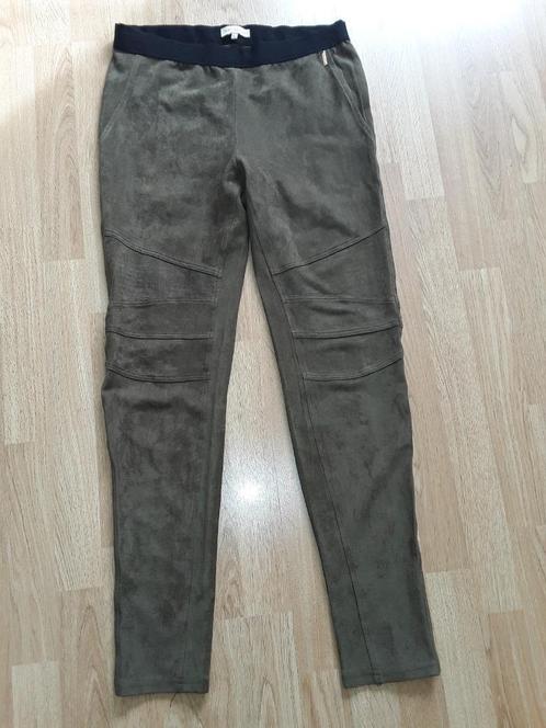 Kaki kleurige damesbroek maat L, Kleding | Dames, Broeken en Pantalons, Zo goed als nieuw, Maat 42/44 (L), Groen, Lang, Ophalen of Verzenden