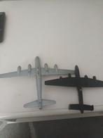 2 oude metalen vliegtuigen 1 B82 US 1 H7 R 20€ voor 2, Verzamelen, Luchtvaart en Vliegtuigspotten, Ophalen, Gebruikt