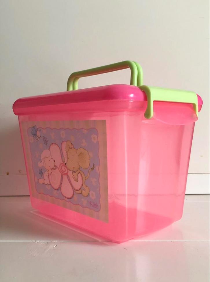 plastiek opbergbox Lillebi 24 x 17 x 17 handvat en deksel, Kinderen en Baby's, Kinderspulletjes, Zo goed als nieuw, Ophalen of Verzenden