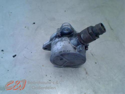 Vacuumpomp (Diesel) van een Renault Mascott, Auto-onderdelen, Motor en Toebehoren, Renault, Gebruikt, 3 maanden garantie, Ophalen of Verzenden