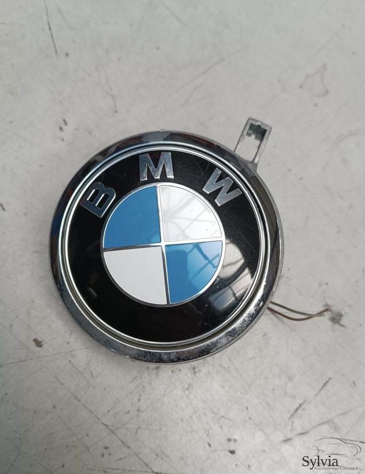 Achterklepbediening met embleem  BMW 1 serie E87 E81 5124720, Auto-onderdelen, Carrosserie, Gebruikt, Ophalen of Verzenden