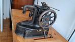 Antieke Singer 46K46 naaimachine incl tafel met motor., Antiek en Kunst, Antiek | Naaimachines, Ophalen