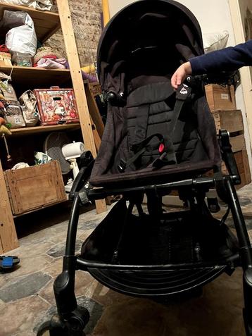 Yoyo Babyzen kinderwagen met regenhoes beschikbaar voor biedingen