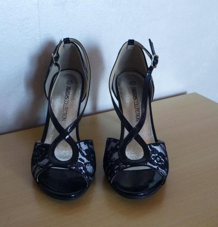 Zwart witte kanten schoenen pumps met open tenen Mt 37, Kleding | Dames, Schoenen, Pumps, Zwart, Ophalen of Verzenden