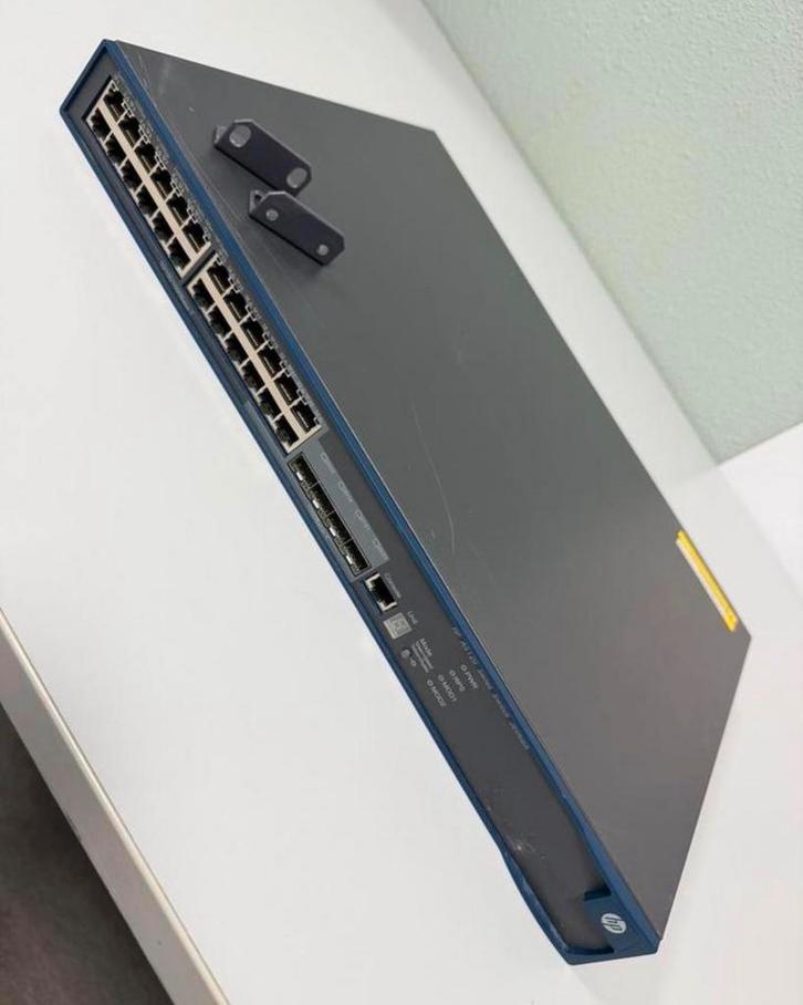 HP A5120 Series JE068A netwerk switch 24-port ethernet unit, Computers en Software, Netwerk switches, Zo goed als nieuw, Ophalen of Verzenden