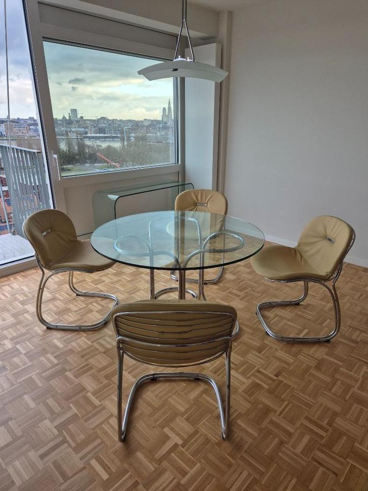 Exclusieve glazen tafel + Design lederen beige stoelen, Huis en Inrichting, Tafels | Eettafels, Zo goed als nieuw, 100 tot 150 cm