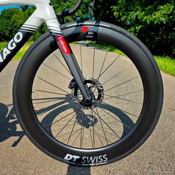 Paire de roues DT Swiss ARC1100 62 mm en carbone ‼️ -200KM ‼, Dtswiss.com, Dtswiss suisse, Vélo de course, Comme neuf