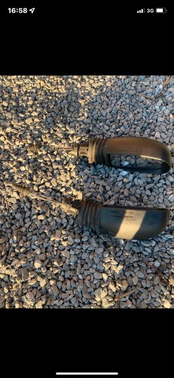 Fiat punto handbediende achteruitkijkspiegel links en rechts beschikbaar voor biedingen