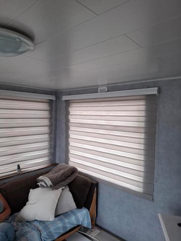 Rolgordijnen beschikbaar voor biedingen