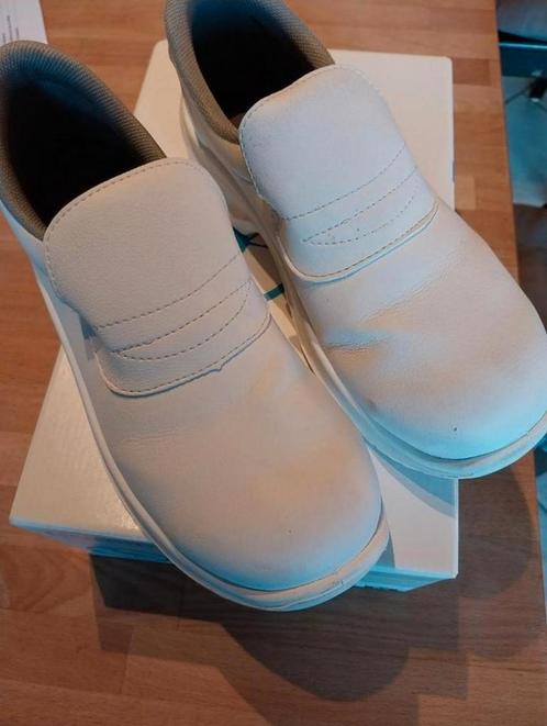 Witte veiligheidsschoenen, keukenschoenen, Vêtements | Femmes, Chaussures, Comme neuf, Enlèvement ou Envoi