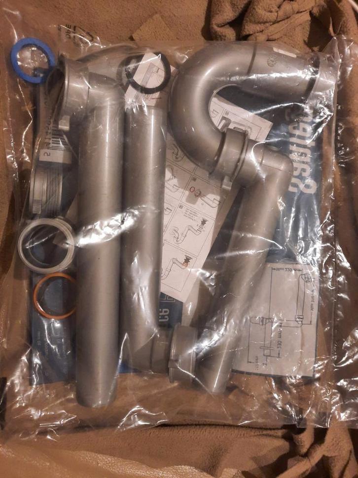 Siphon gain de place Unispace Santeg, Doe-het-zelf en Bouw, Sanitair, Ophalen of Verzenden