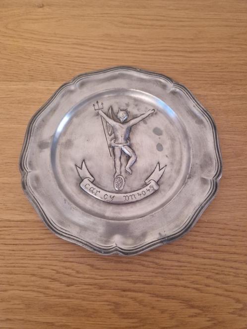 Assiette en étain CARABINIERS CYCLISTES DIABLES NOIRS 40-45, Antiek en Kunst, Antiek | Tin, Ophalen of Verzenden