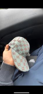 Casquetye gucci, Vêtements | Hommes, Chapeaux & Casquettes, Enlèvement, Comme neuf