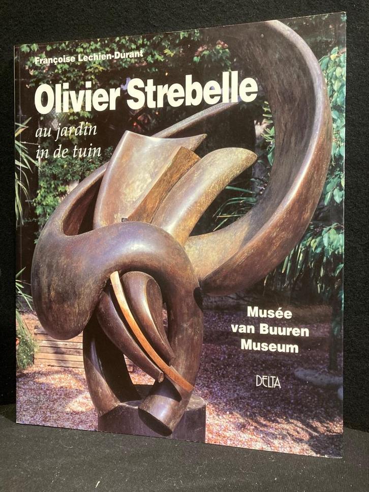 OLIVIER STREBELLE « Dans le jardin/Au Jardin » nl/fr 2010, Livres, Art & Culture | Arts plastiques, Comme neuf, Sculpture, Enlèvement ou Envoi