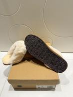 UGGS Slippers maat 39, Slippers, Bruin, Verzenden, Nieuw