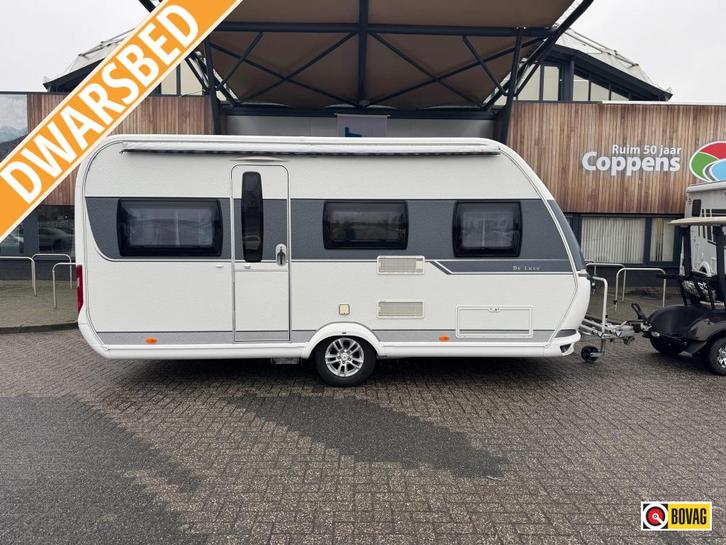 Hobby De Luxe 455 UF, Caravanes & Camping, Caravanes, jusqu'à 4, 1000 - 1250 kg, Banquette en rond, Hobby, Lit fixe, 4 à 5 mètres