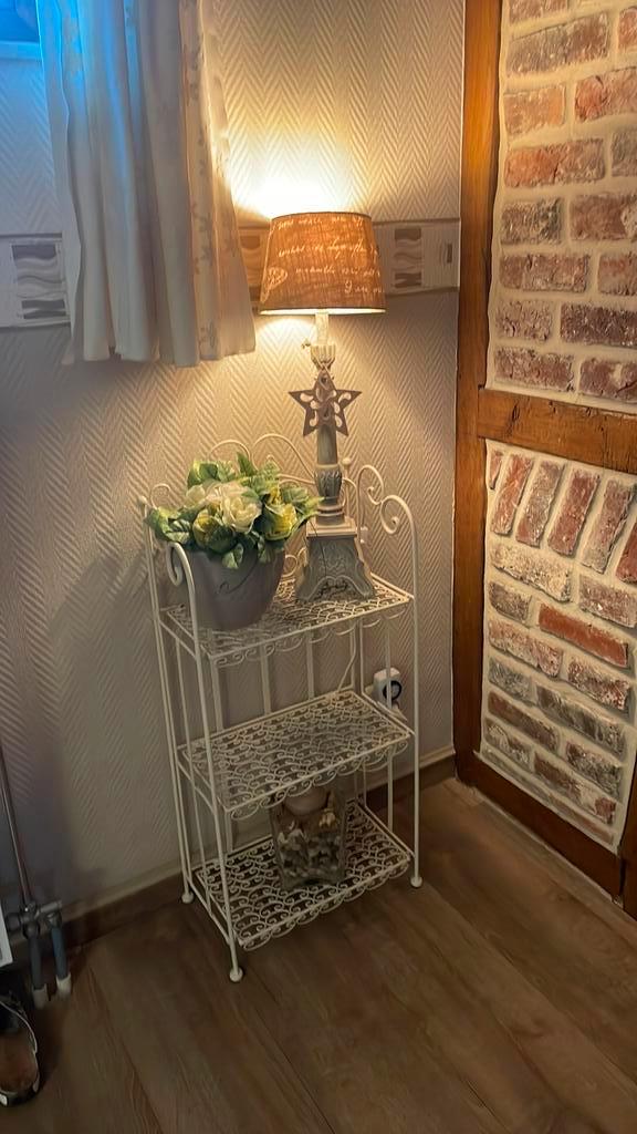 Étagère en fer forgé, Huis en Inrichting, Woonaccessoires | Etagères, Zo goed als nieuw, Ophalen